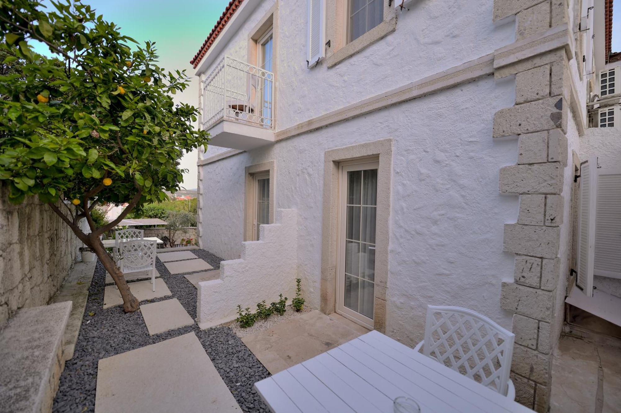 Peremere Alacati Otel Extérieur photo