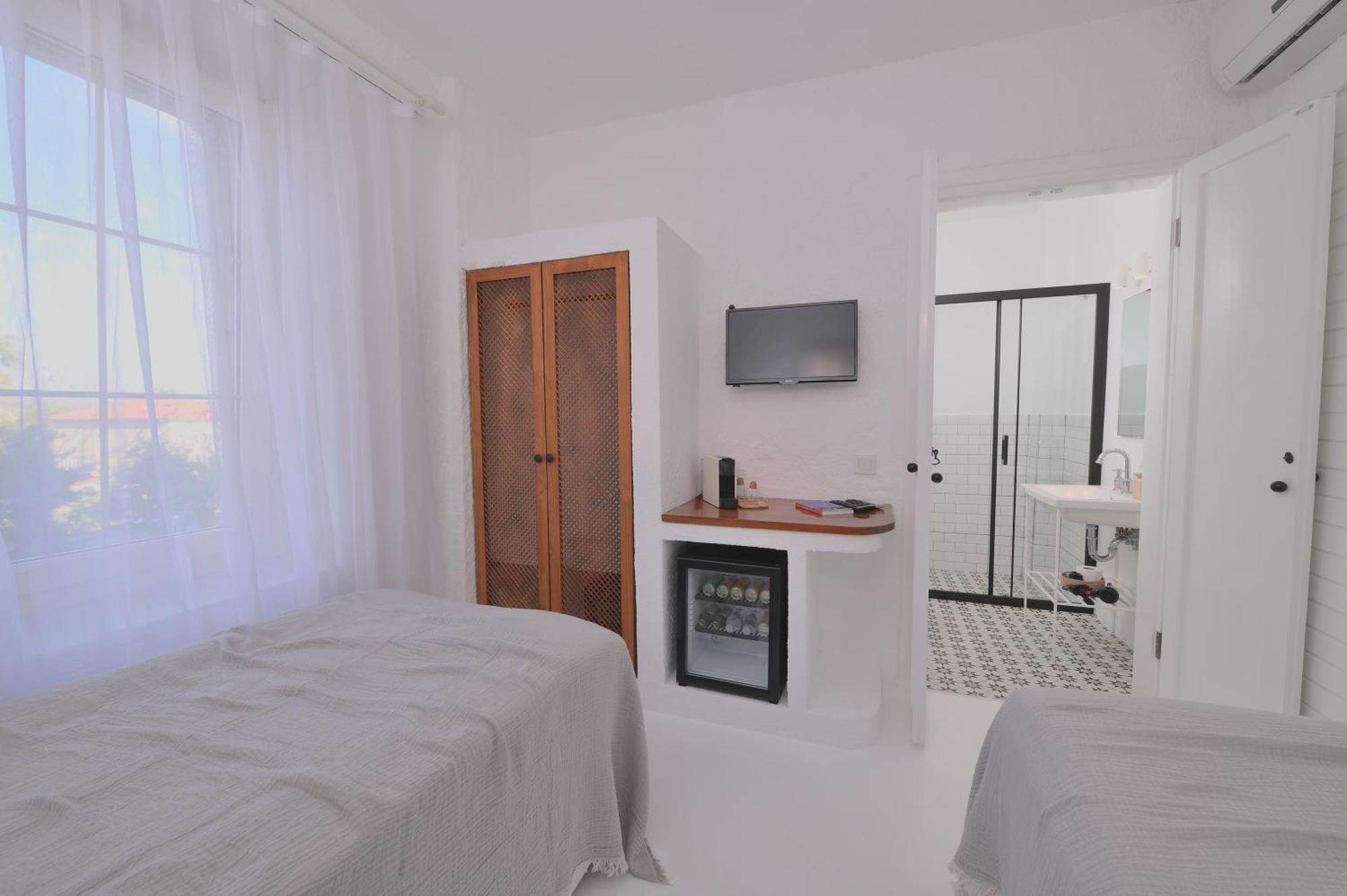 Peremere Alacati Otel Extérieur photo